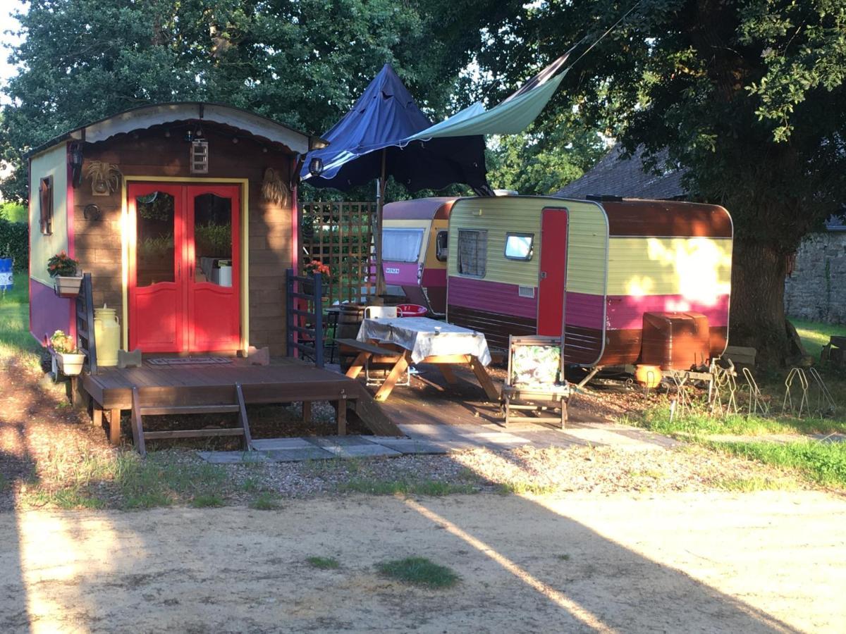 La Roulotte Chainoux Bains-sur-Oust Exterior foto